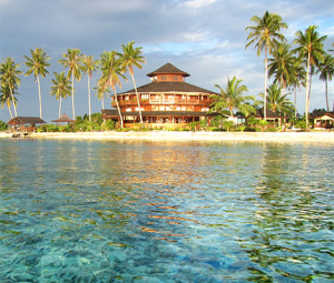 Macaronis Surf Resort, Mentawai Indonesia
