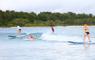 Party wave Mentawai Family Surf Trip