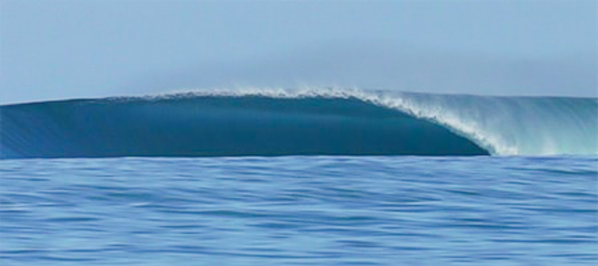 Mentawai Surfing - Outside Macaronis right